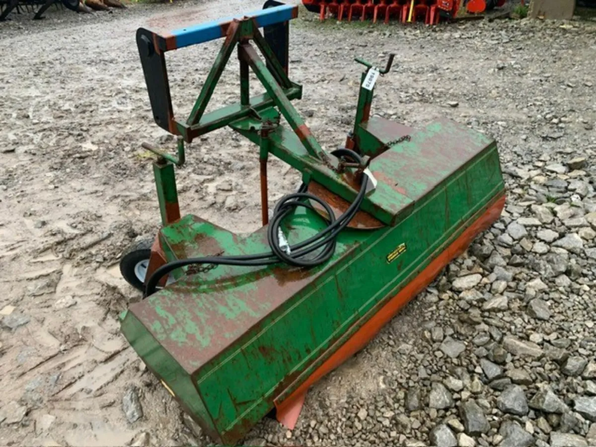 SUTON 1.8M HYD DRIVE BRUSH, SUIT HANDLER - Image 3