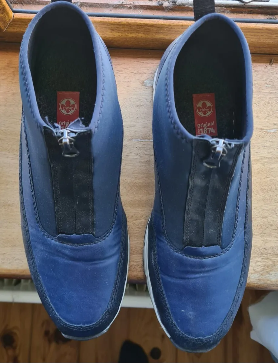 Rieker navy boots sz 8 - Image 2
