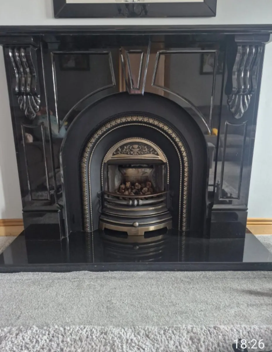 Mantle piece - Image 3