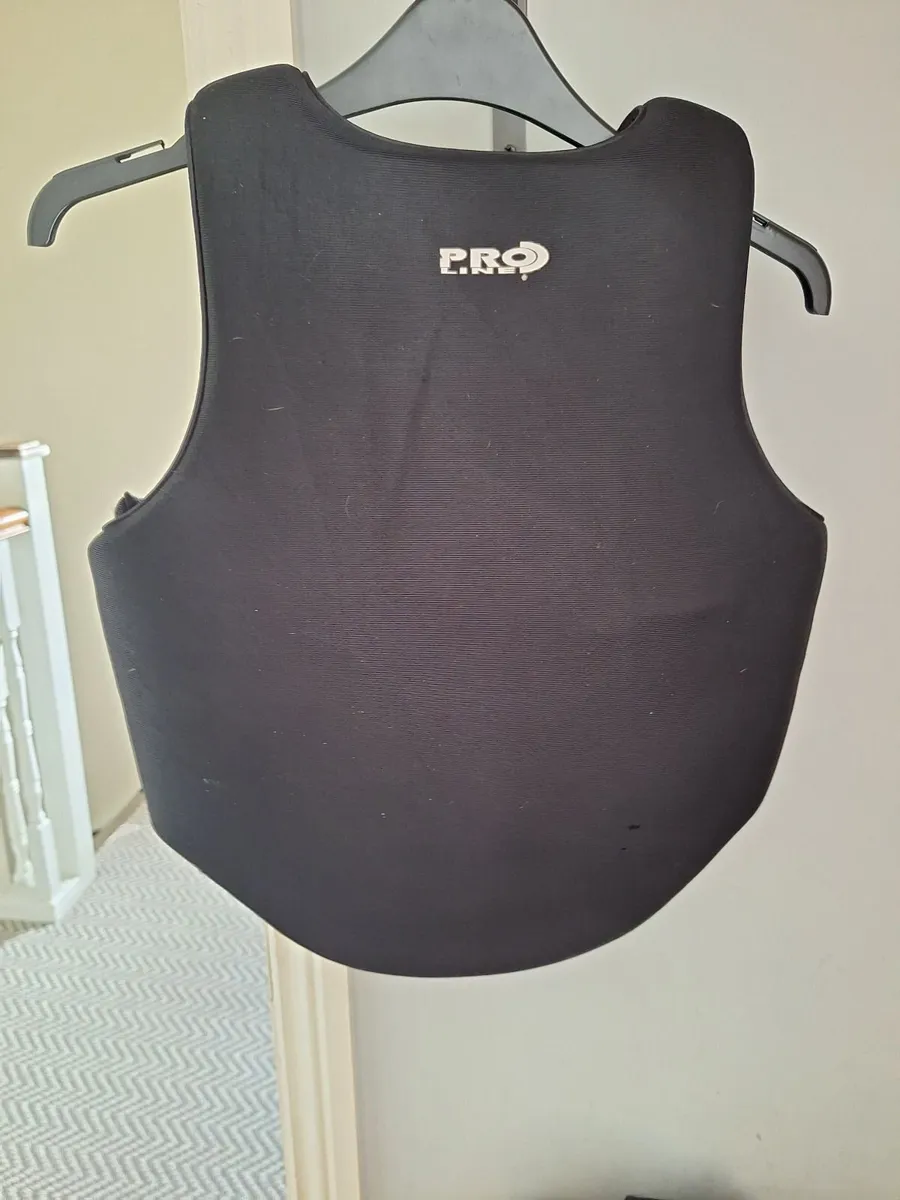 Horse riding body protector - Image 1
