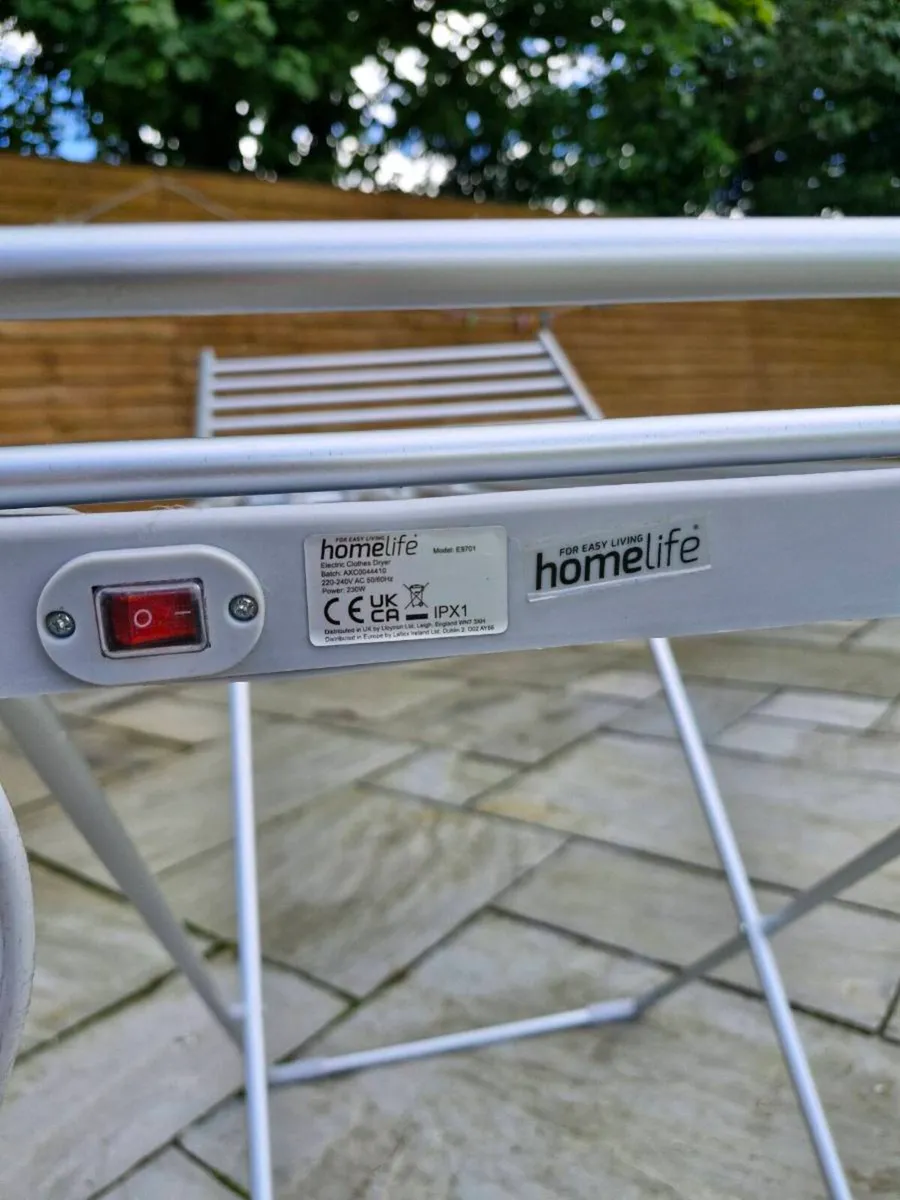 Electric clothes dryer - Image 1