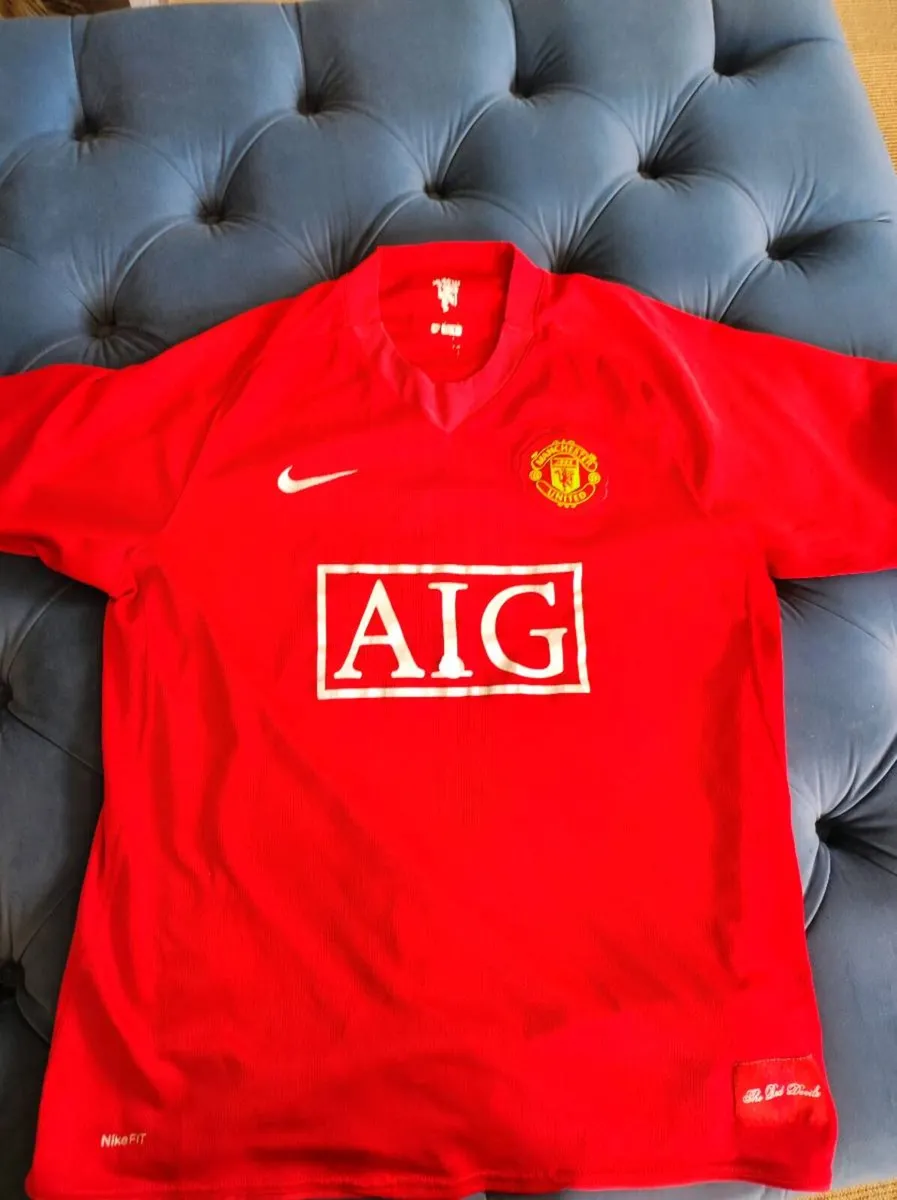 4 x Man united gersy - Image 2