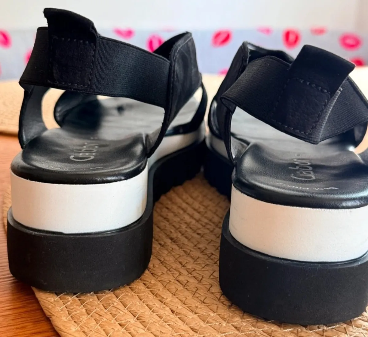 New black gabor summer sandals - Image 3