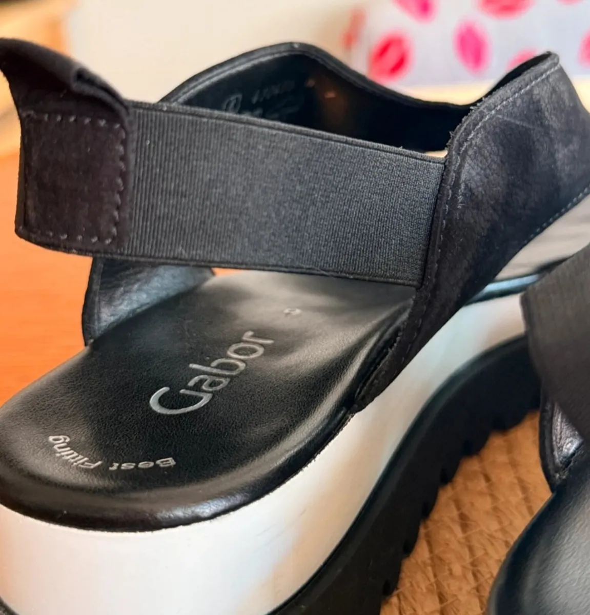 New black gabor summer sandals - Image 4