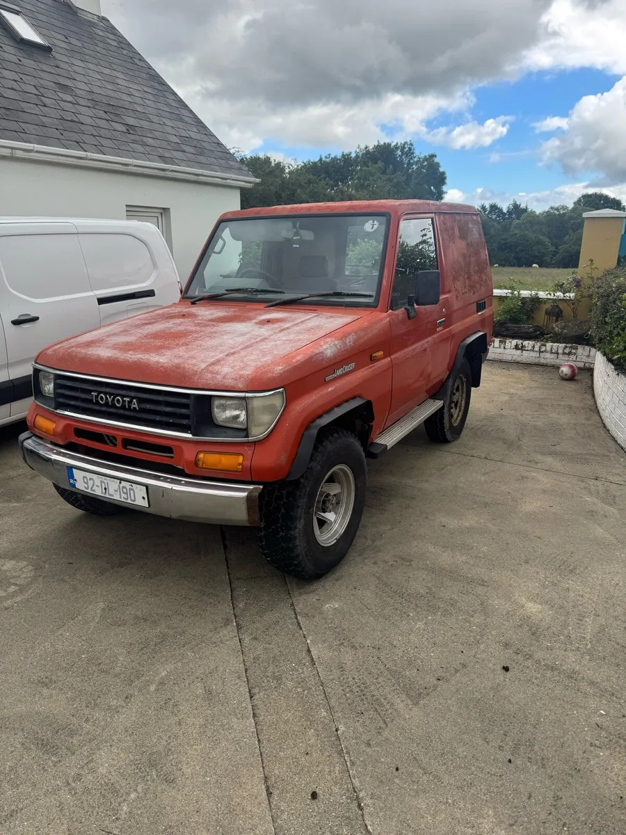 1992 Toyota landcruiser - Image 1