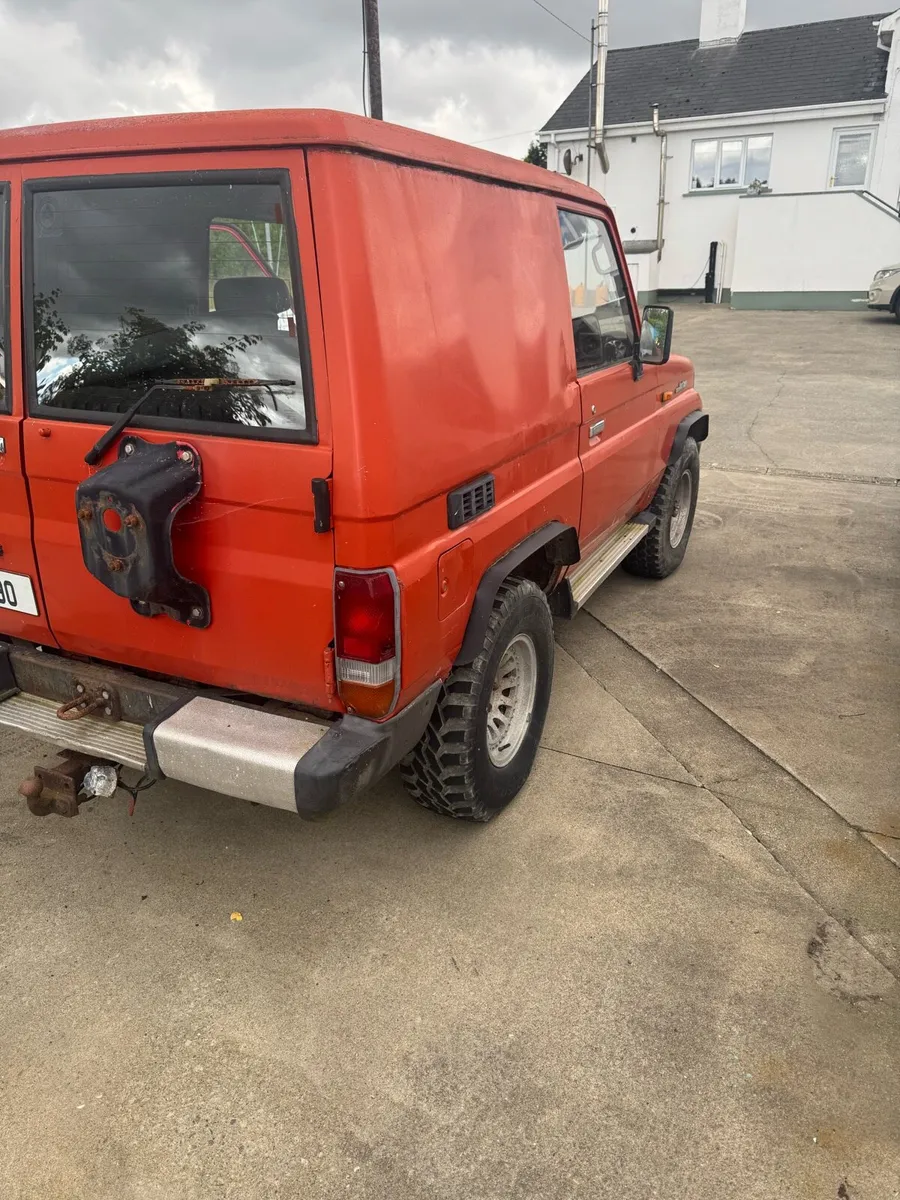 1992 Toyota landcruiser - Image 4