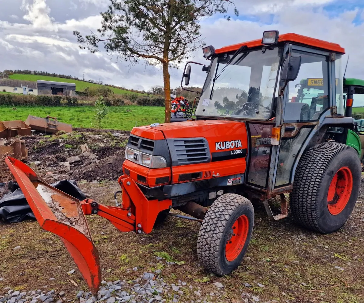 Kubota 35hp Compact Tractor with Front Plough - Image 1