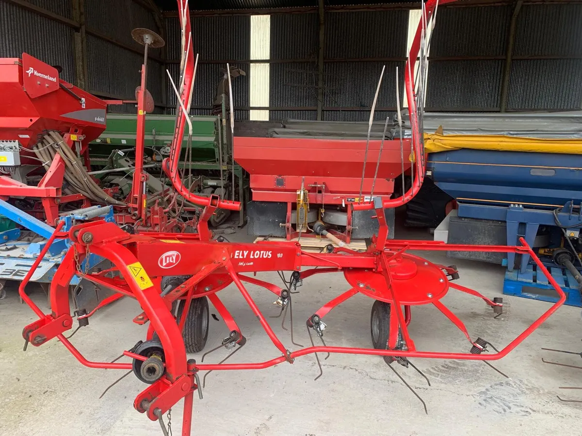 LELY LOTUS 300 COMBI, AS NEW - Image 4
