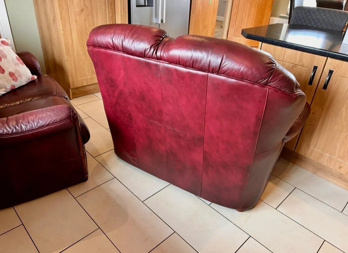 Two 2 seater red leather sofas - Image 2