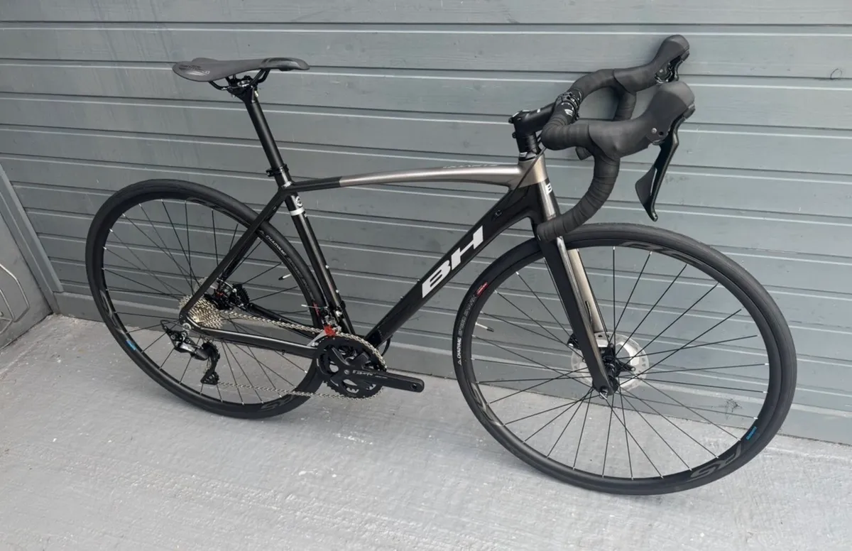 BH Quartz 1.5 Shimano 105 Road Bike - Image 2
