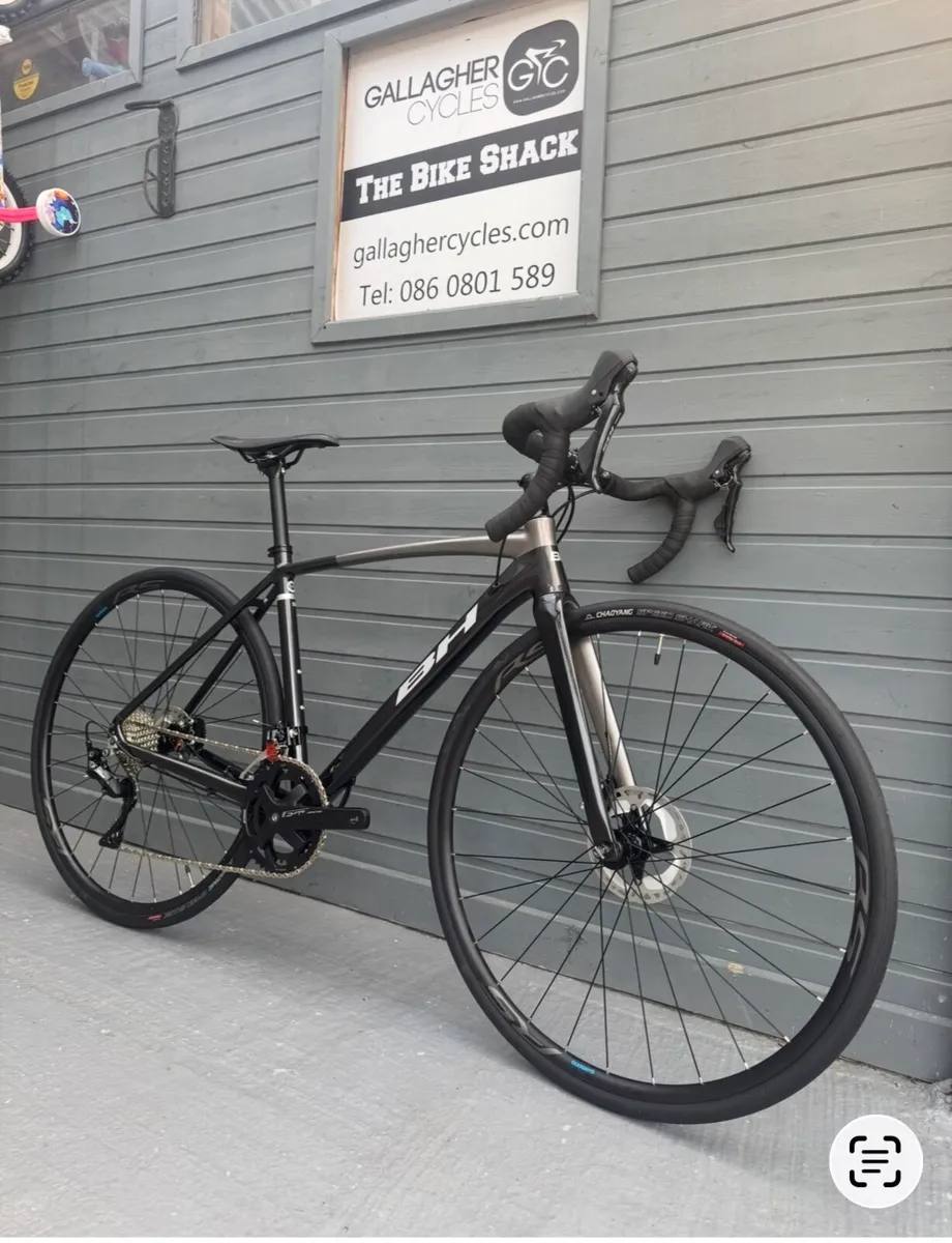 BH Quartz 1.5 Shimano 105 Road Bike - Image 3