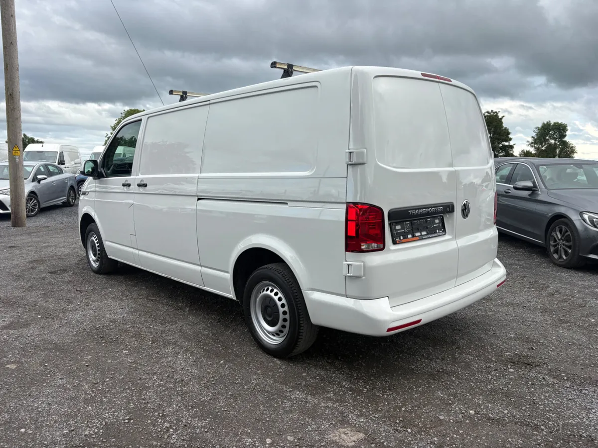 Volkswagen Transporter - Image 3