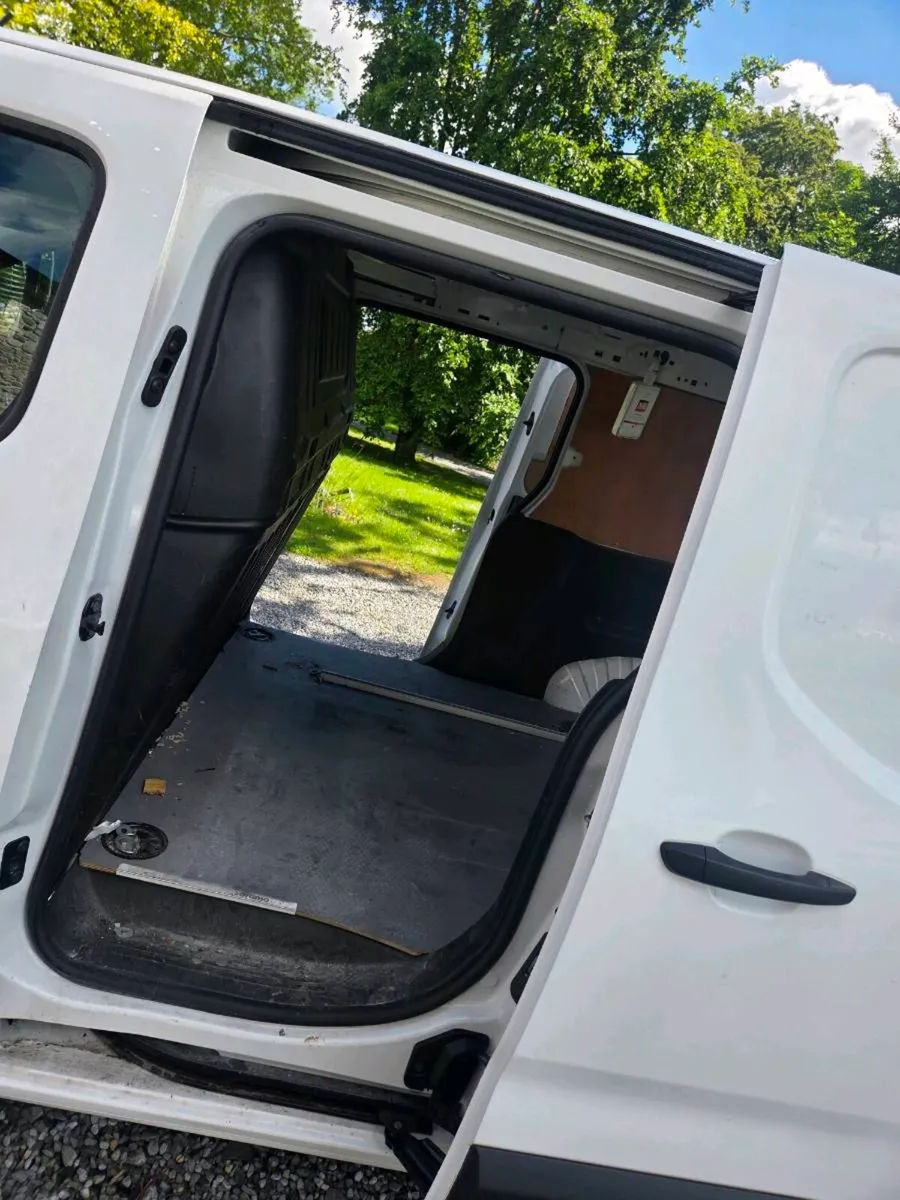 201 vauxhall combo - Image 4