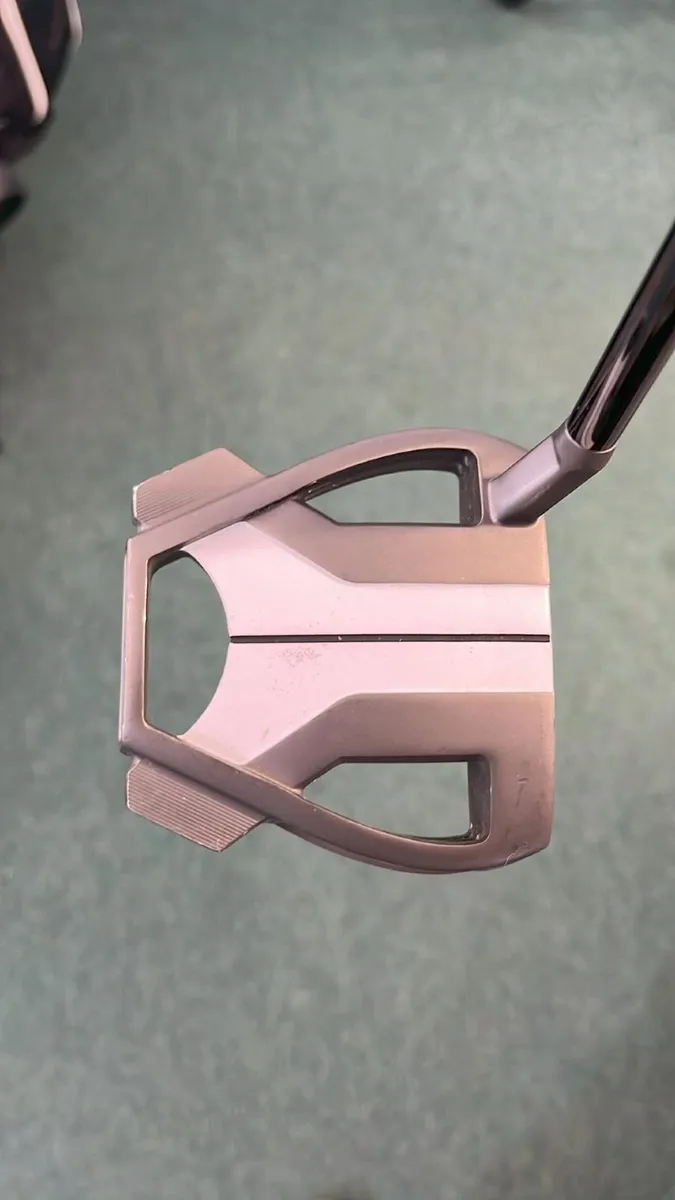 Taylormade Spider Tour X 34' New €349 Now €295 - Image 2