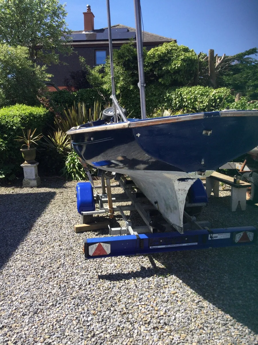 Sail boat - Image 1