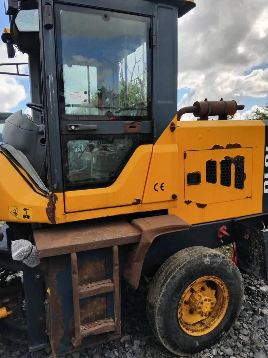 Wheel loader - Image 4
