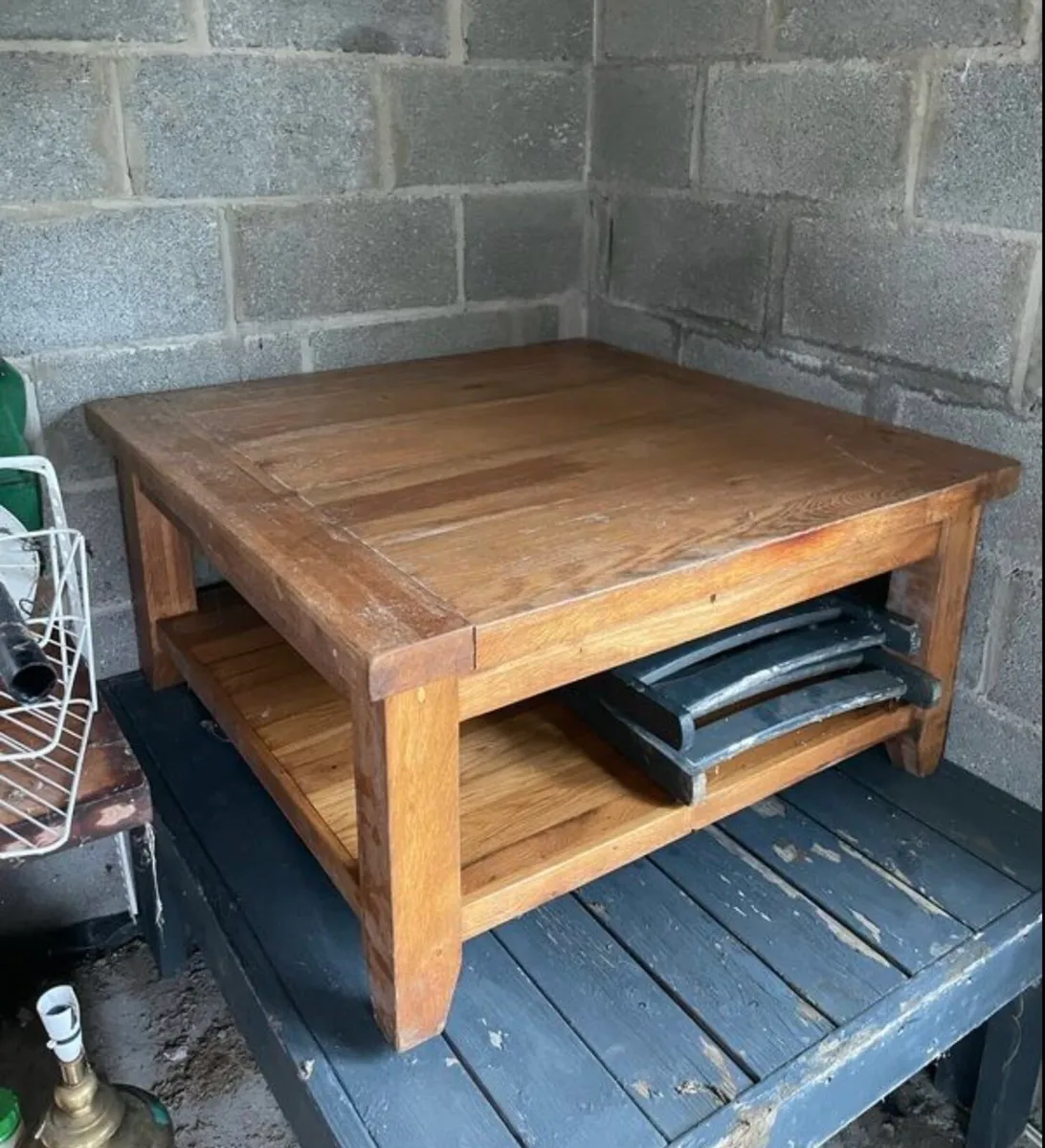 Large coffee table - Image 1