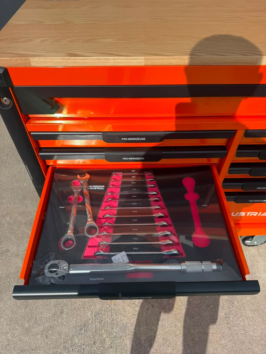 Fully loaded extra wide toolchest - Image 3