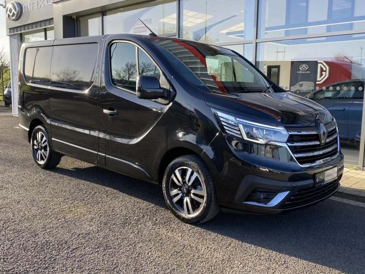 Renault Trafic SWB  SL30 Blue dCi 150 Extra Sport - Image 1