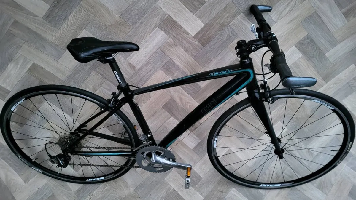 Giant Dash Brand New, Flat handlebar racer - Image 2