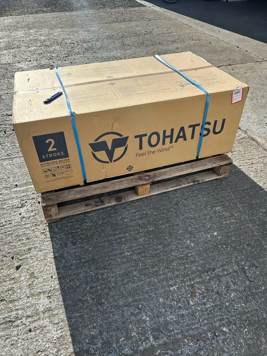 * New in Box* Tohatsu 18hp 2 Stroke Outboard. - Image 1