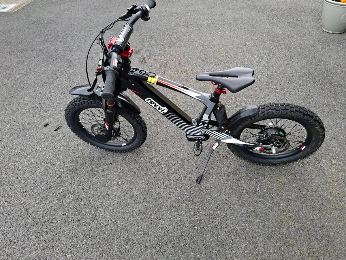 18" revvi - Image 4