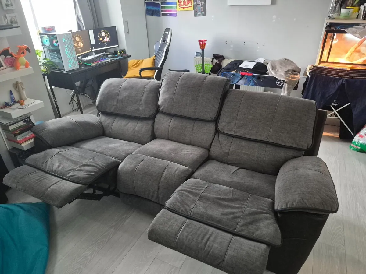 Recliner Sofa - Image 3