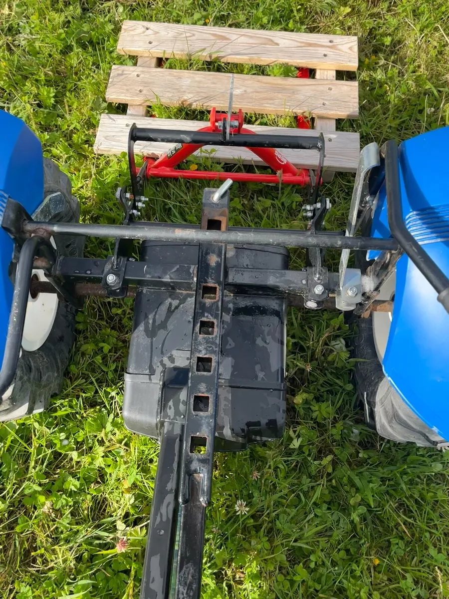 Berg  New Holland tractor - Image 2