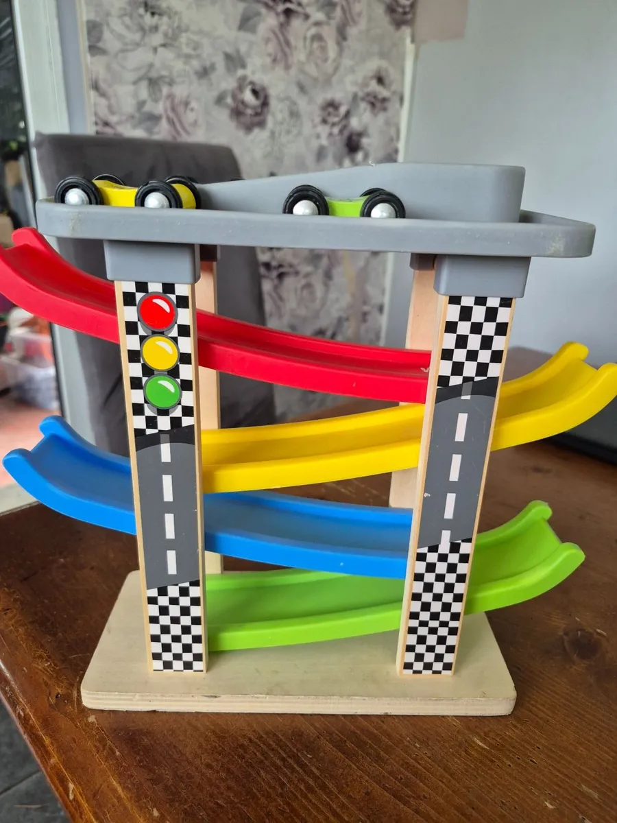 Toys - Image 2