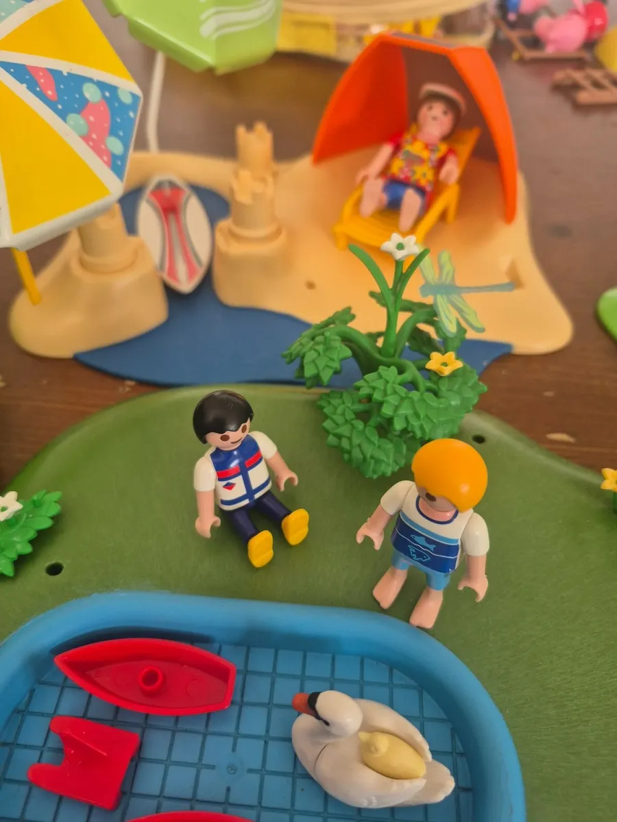 Toys - Image 1