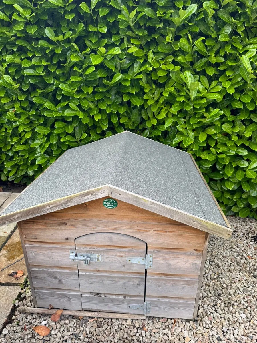 Dog kennel - Image 1
