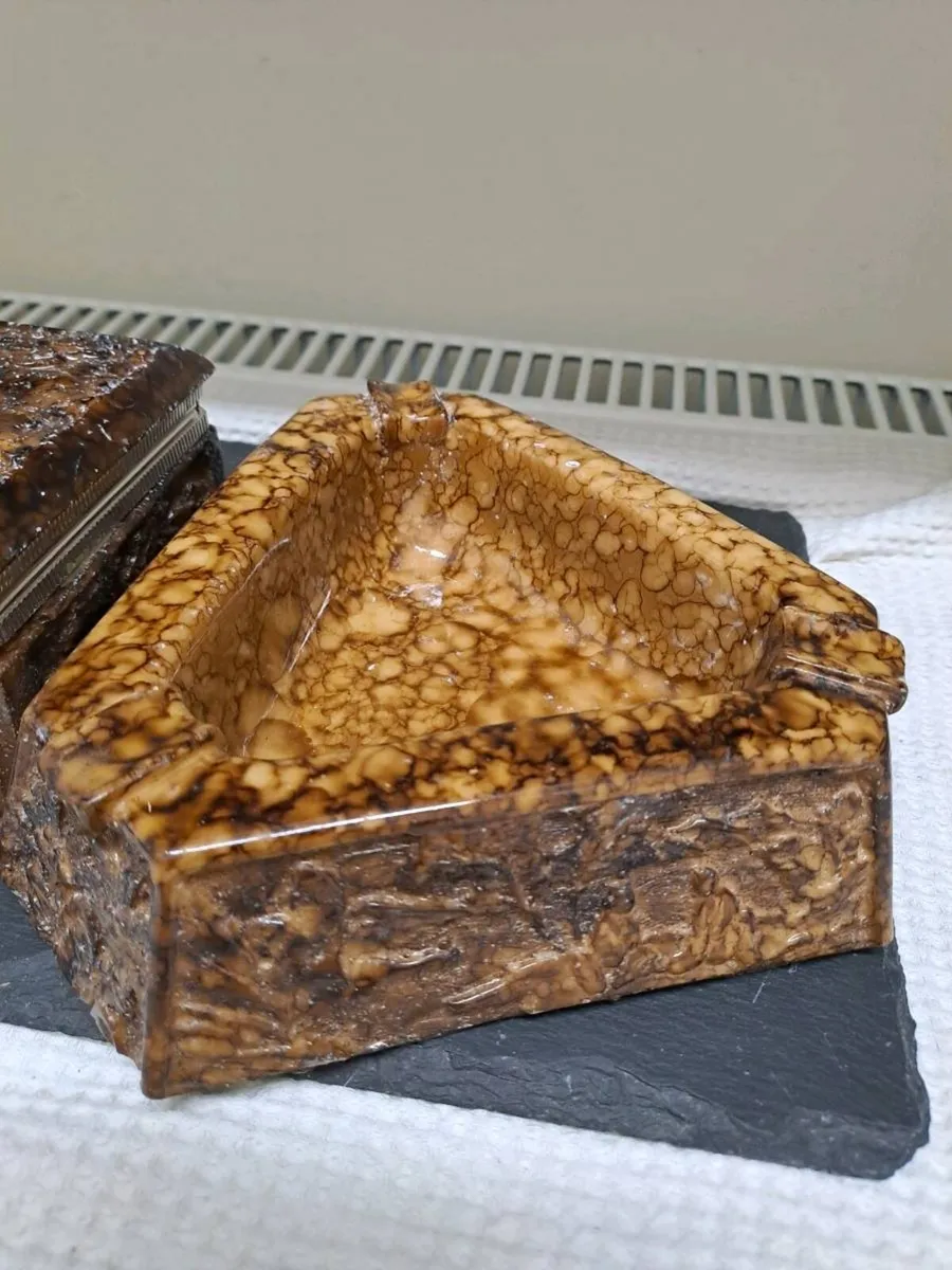 Vintage c.1960s–1970s Faux Tortoiseshell Set - Image 3