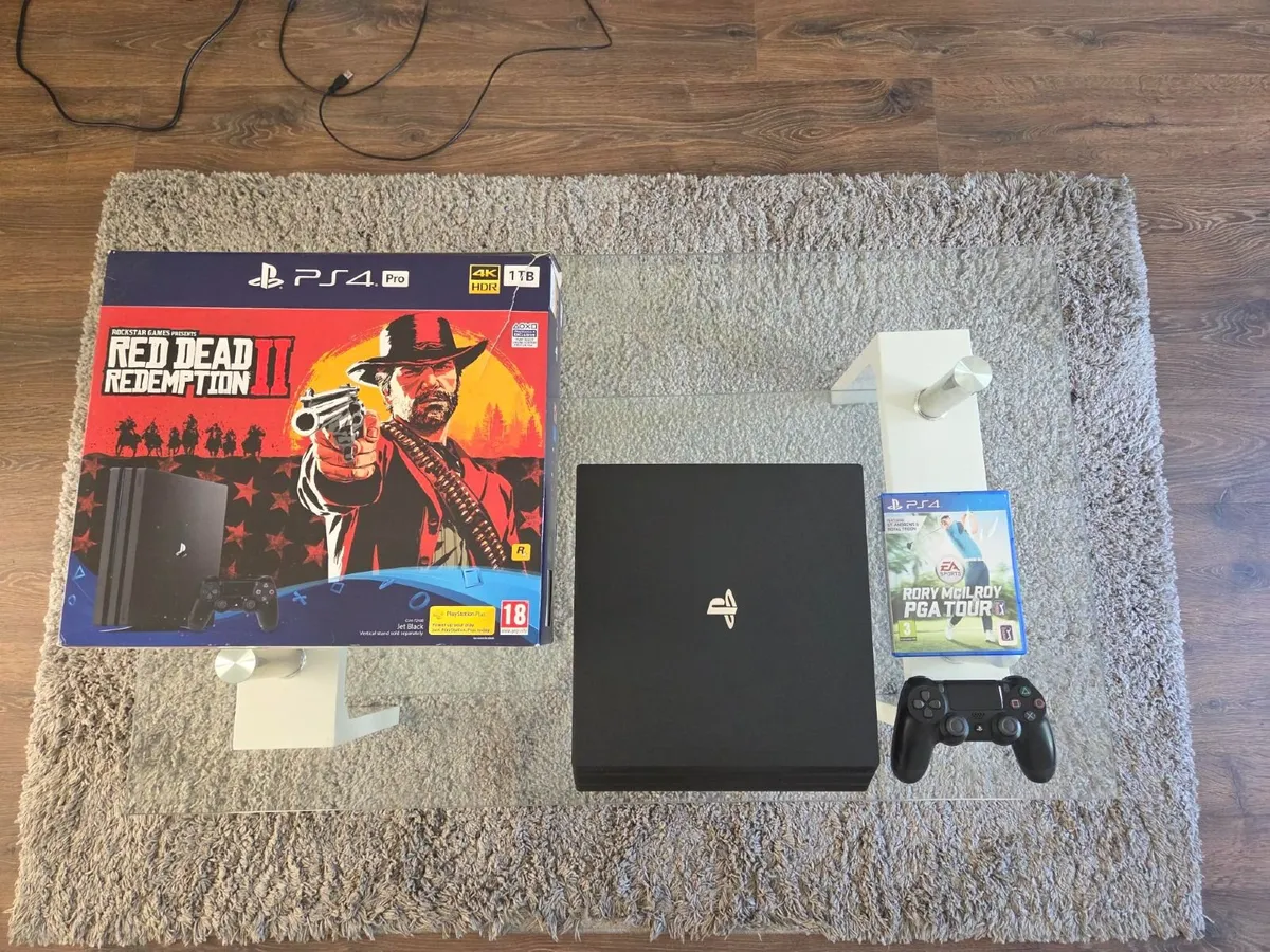 PS4 Pro 1TB - Image 1