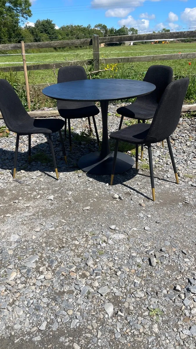 Dining table with chairs - Image 3