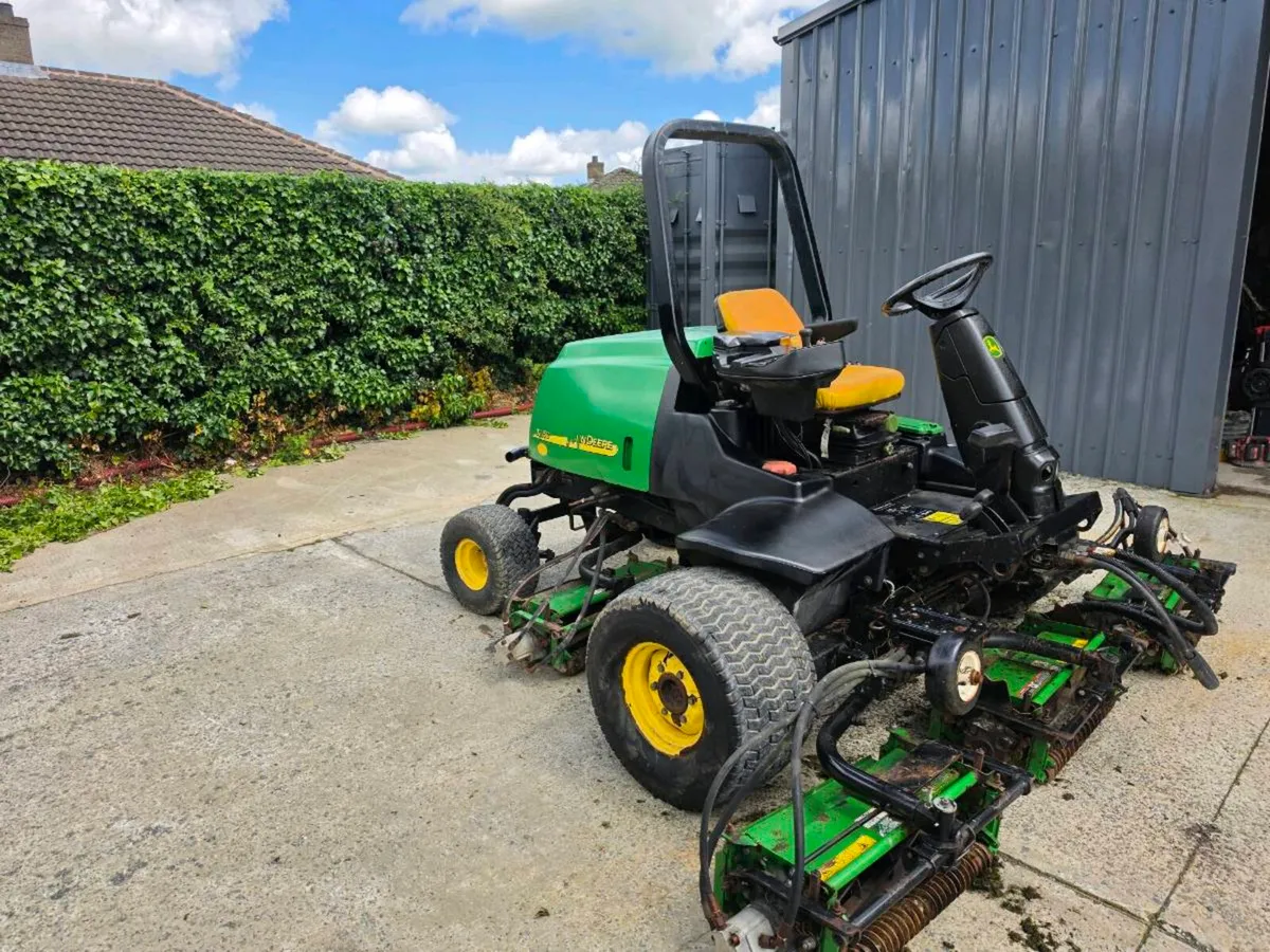 John deere fairway mower - Image 2