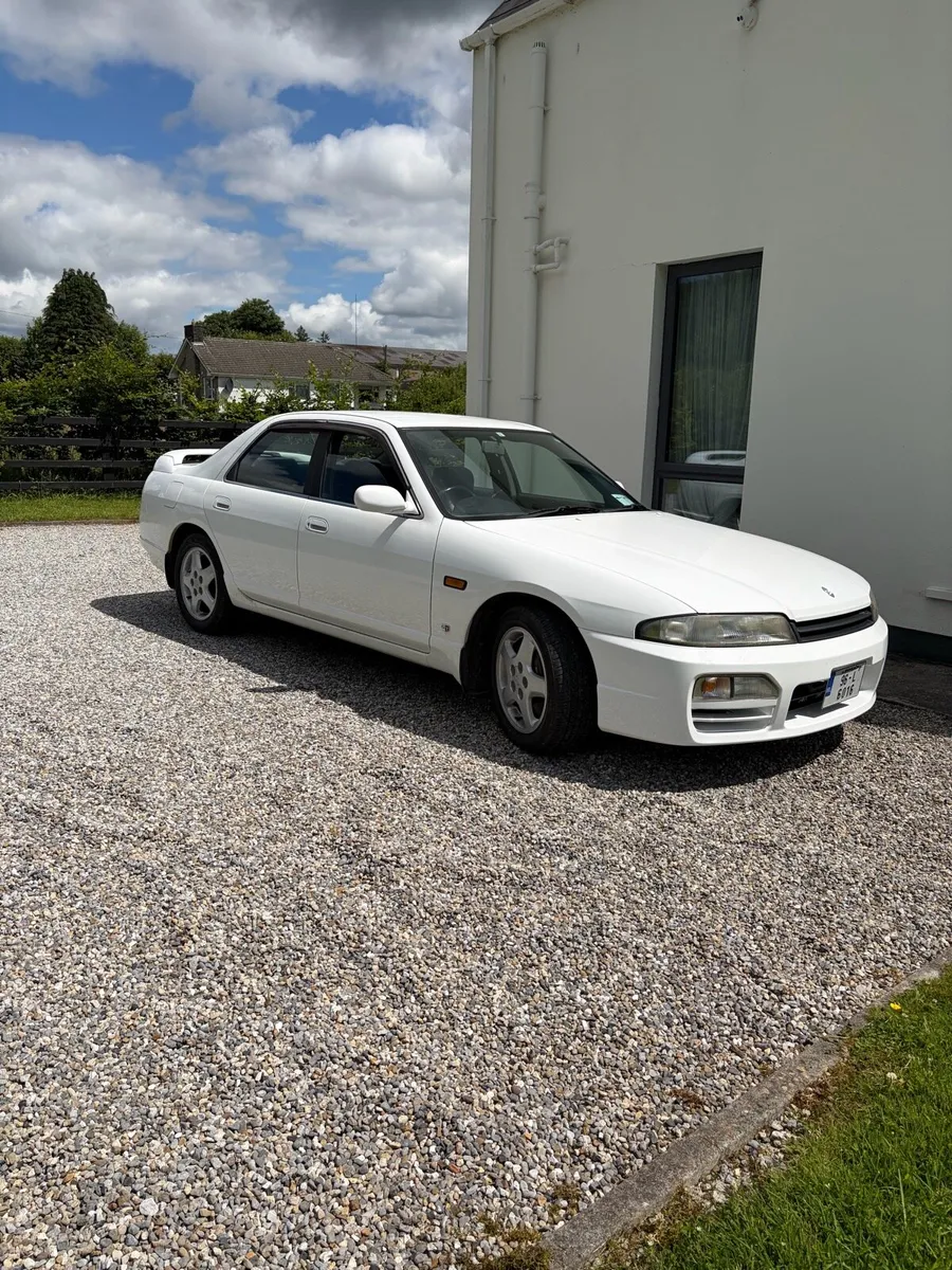 Nissan Skyline R33 GTS25T saloon - Image 1