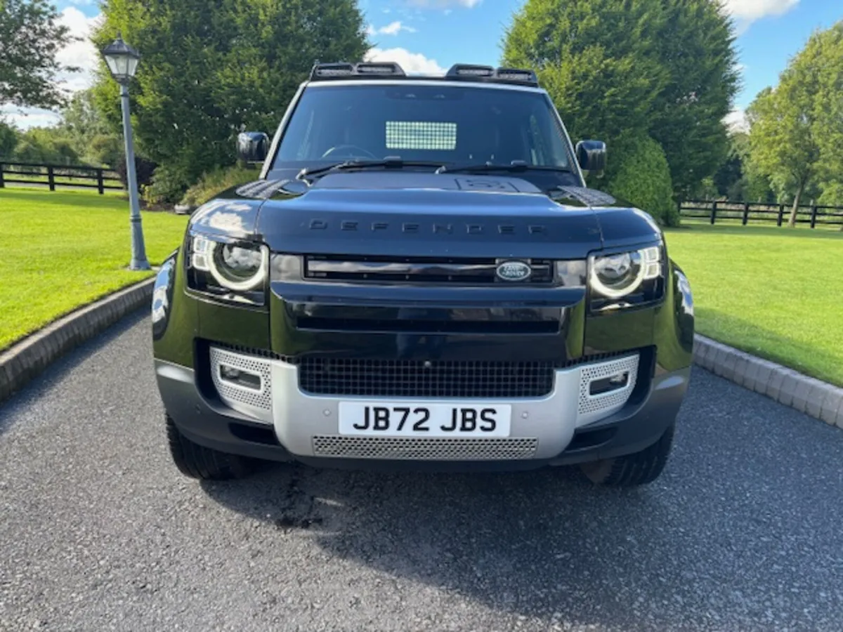 Land Rover Defender 2022 - Image 2