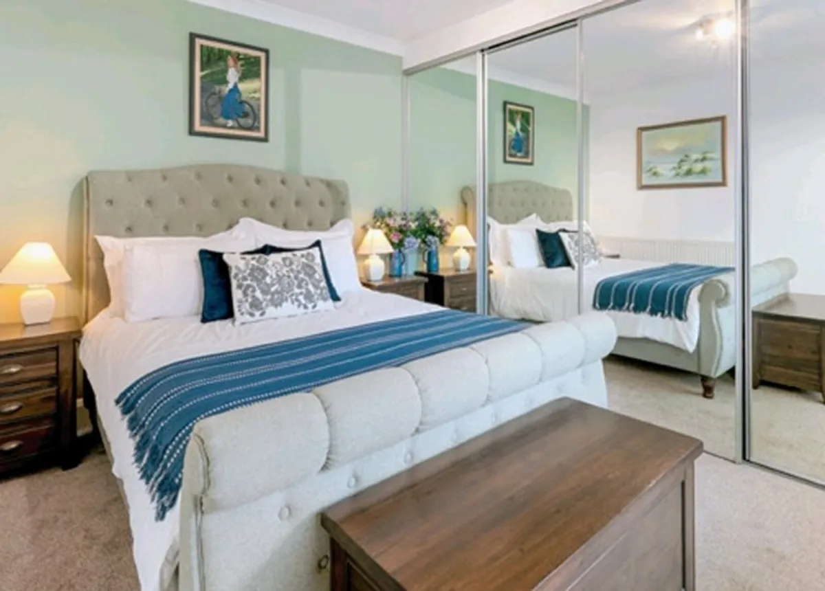 Sleigh Bed