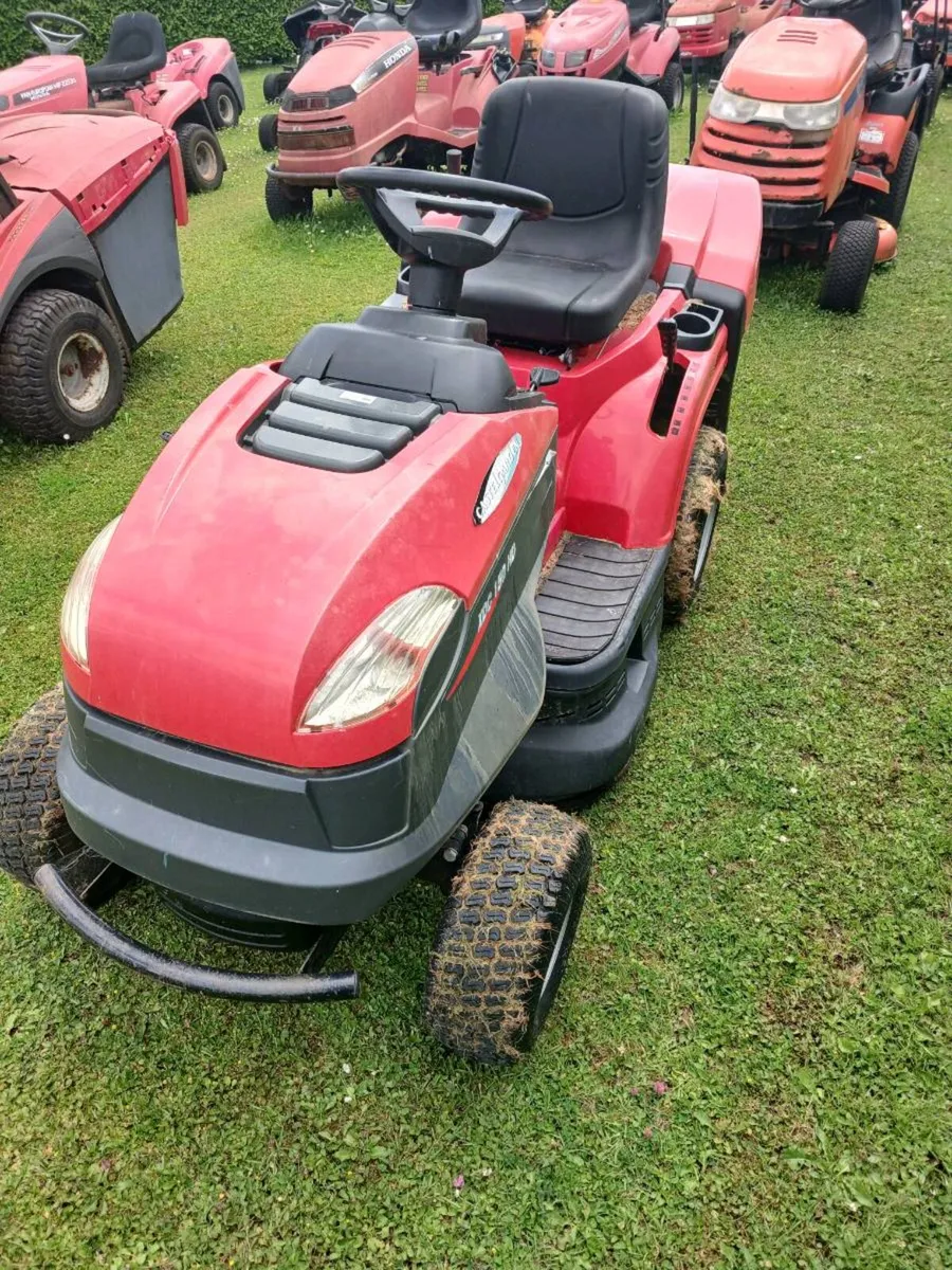 Castlegarden hydrostatic 150 Breaking for parts - Image 2