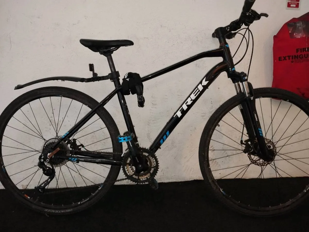 28inch Trek hybrid - Image 1