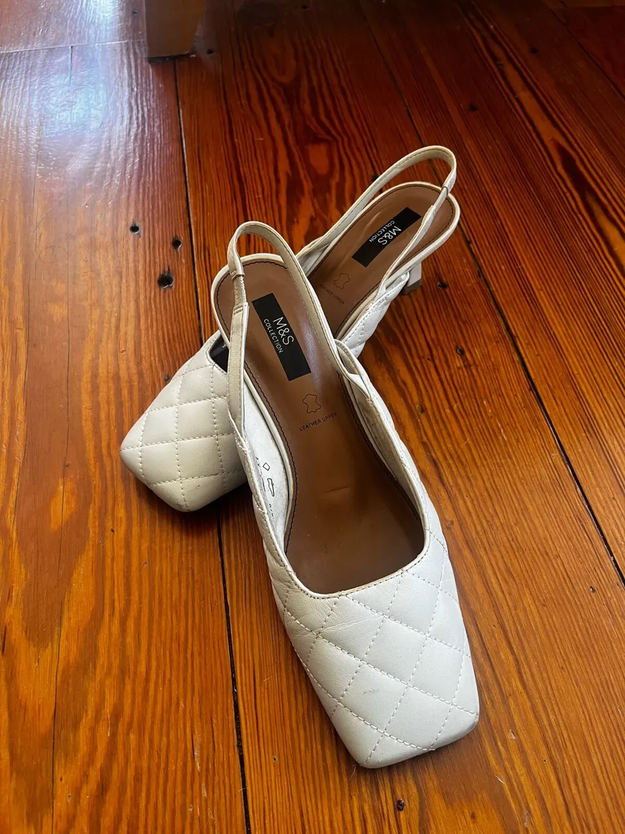 Marks & Spencer kitten heels - Image 1