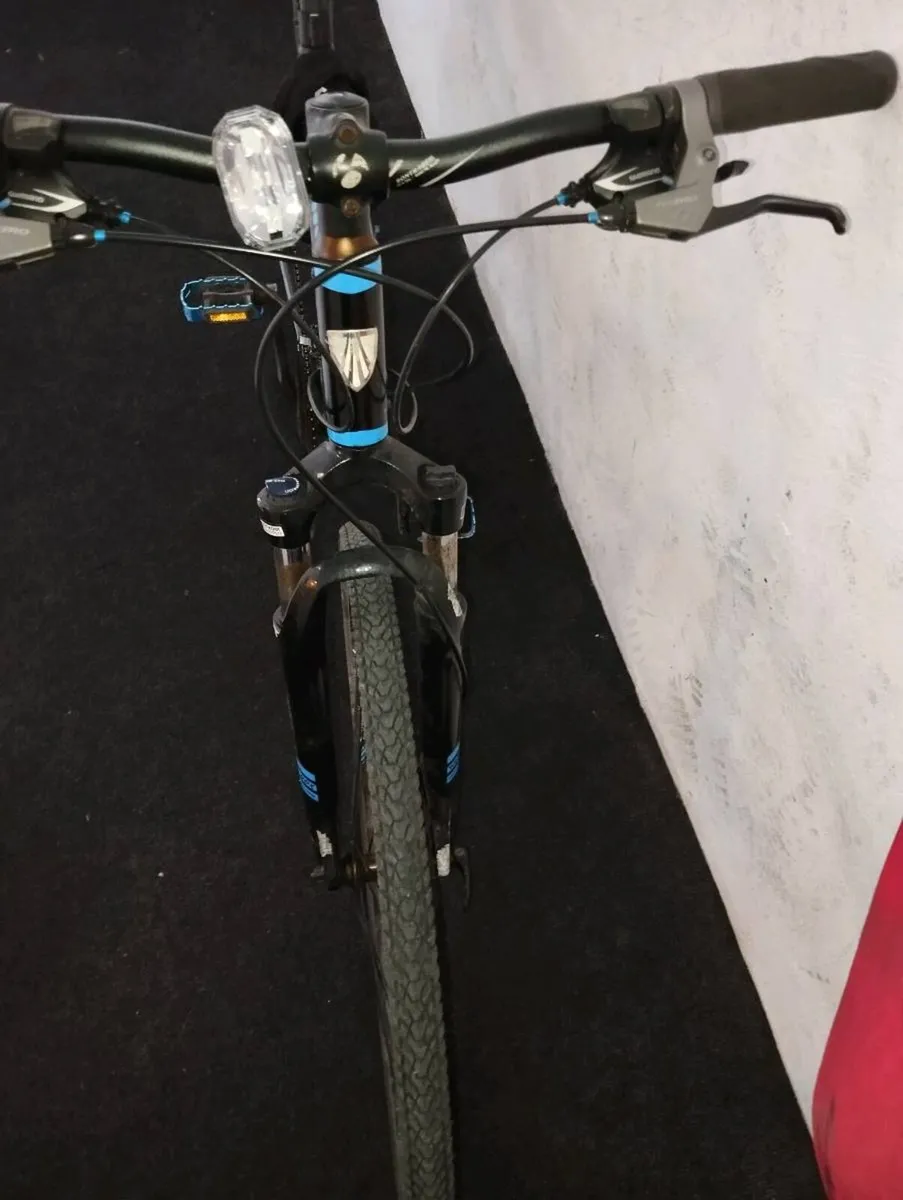 28inch Trek hybrid - Image 4