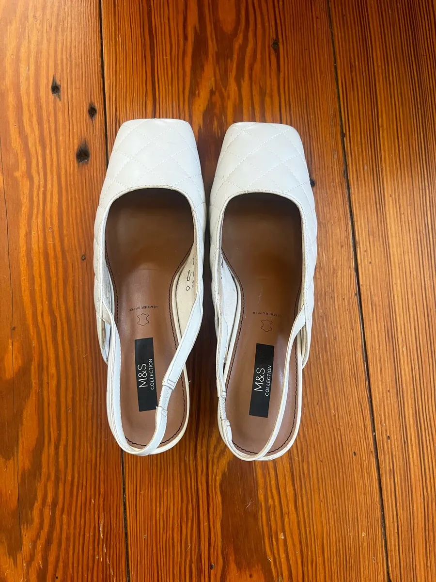 Marks & Spencer kitten heels - Image 4
