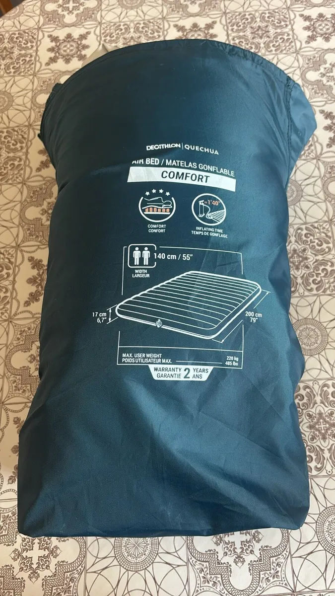 Camping equipment - Image 1