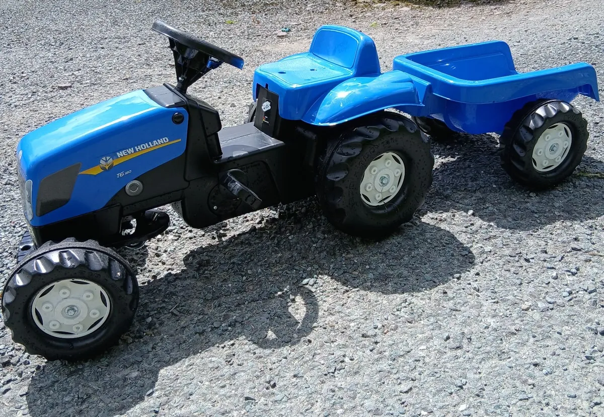 Childs tractor& trailer - Image 3