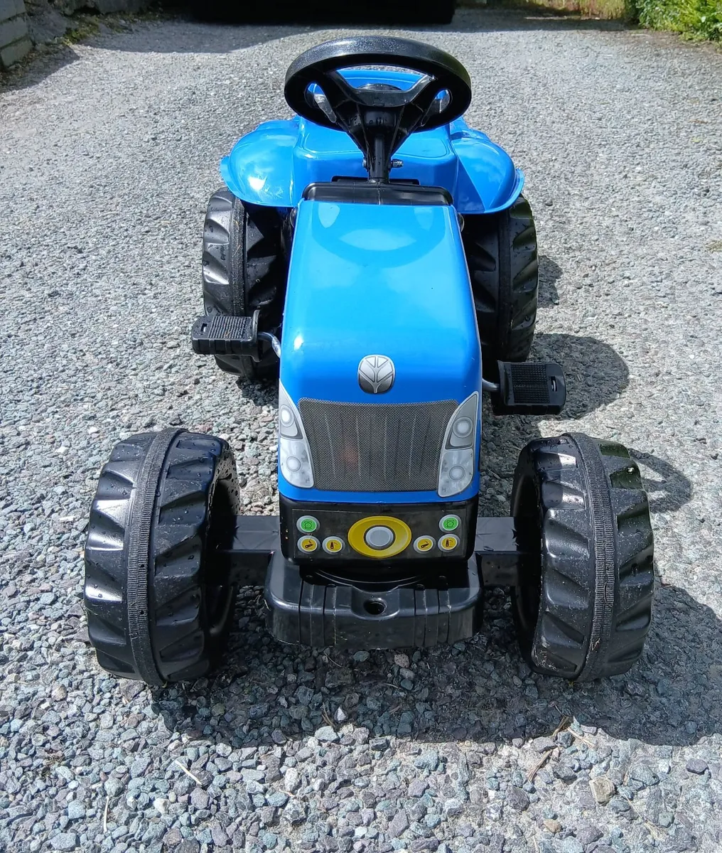 Childs tractor& trailer - Image 4