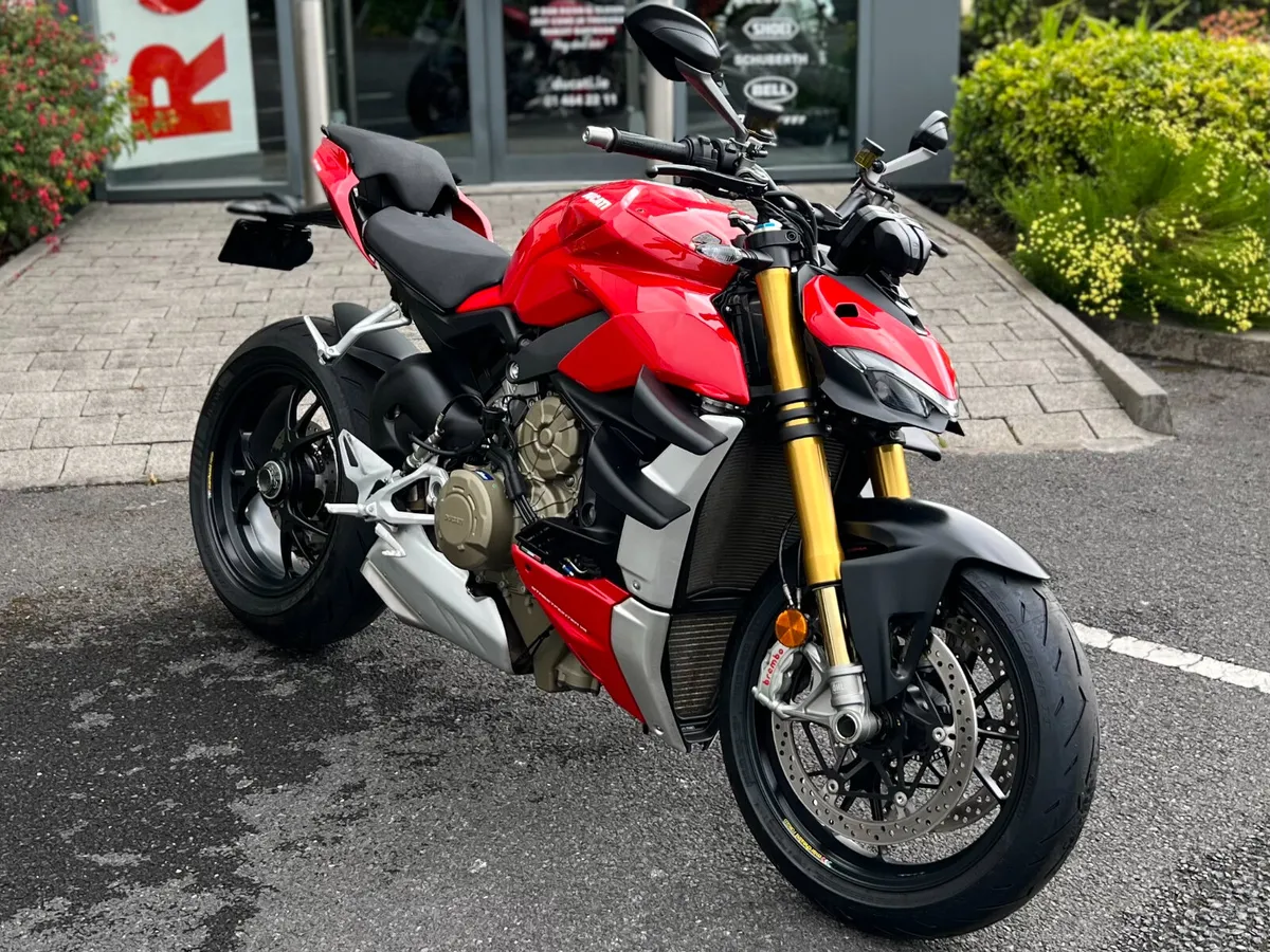 DUCATI STREETFIGHTER V4 S €399 per month - Image 2