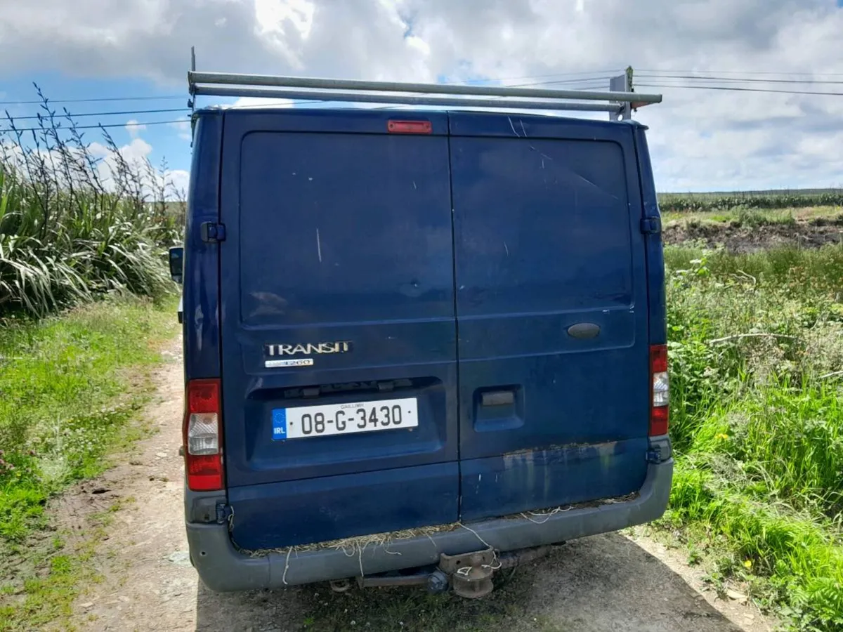 Van - Image 4