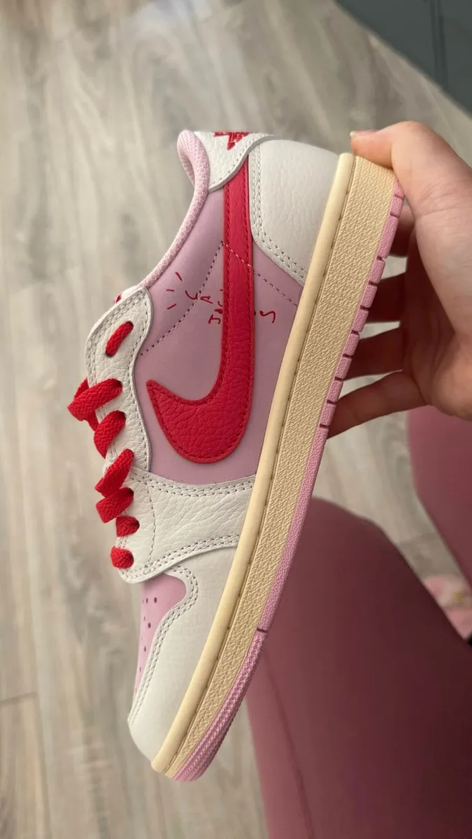 Air Jordan 1 Low x Travis Scott - Image 4