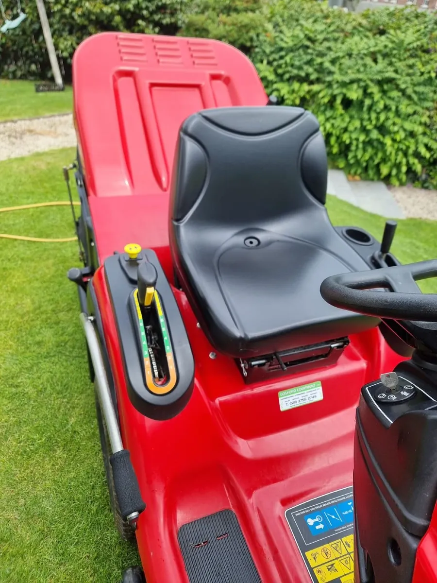 Ride-on Lawnmower - Image 2